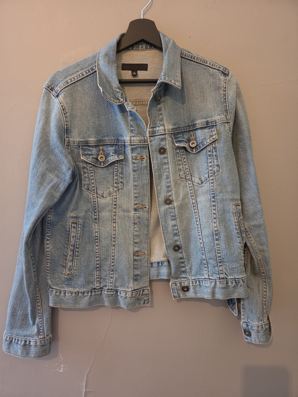 Uniqlo Light Blue Denim Jacket - Classic Collar Trucker